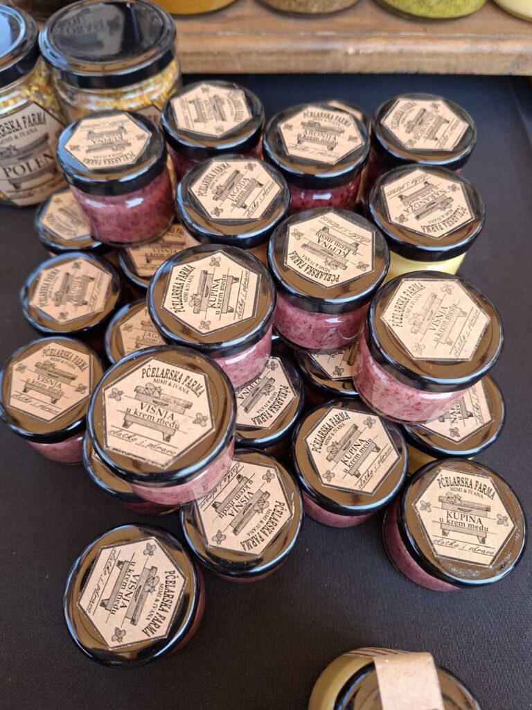 Nije hobi već život: priča o Ivani koja ima sto košnica