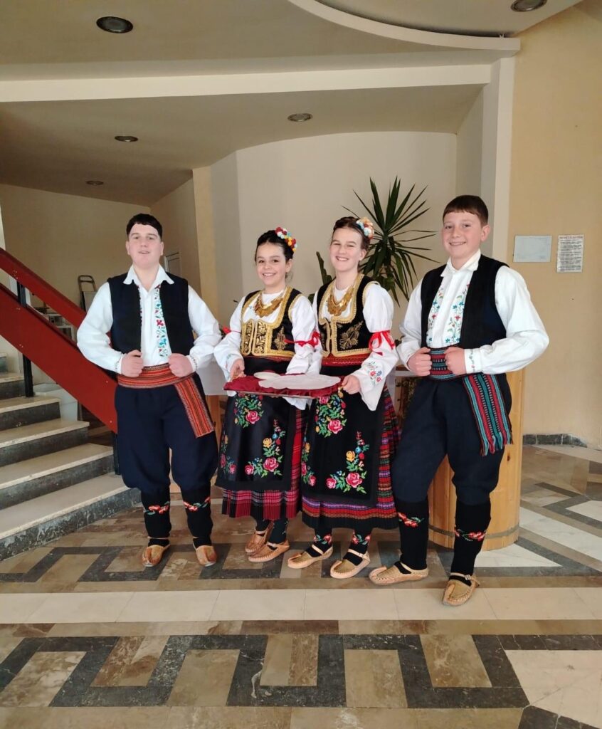 Kolo prijateljstva u Aleksandrovcu – jer folklor najlepše spaja ljude