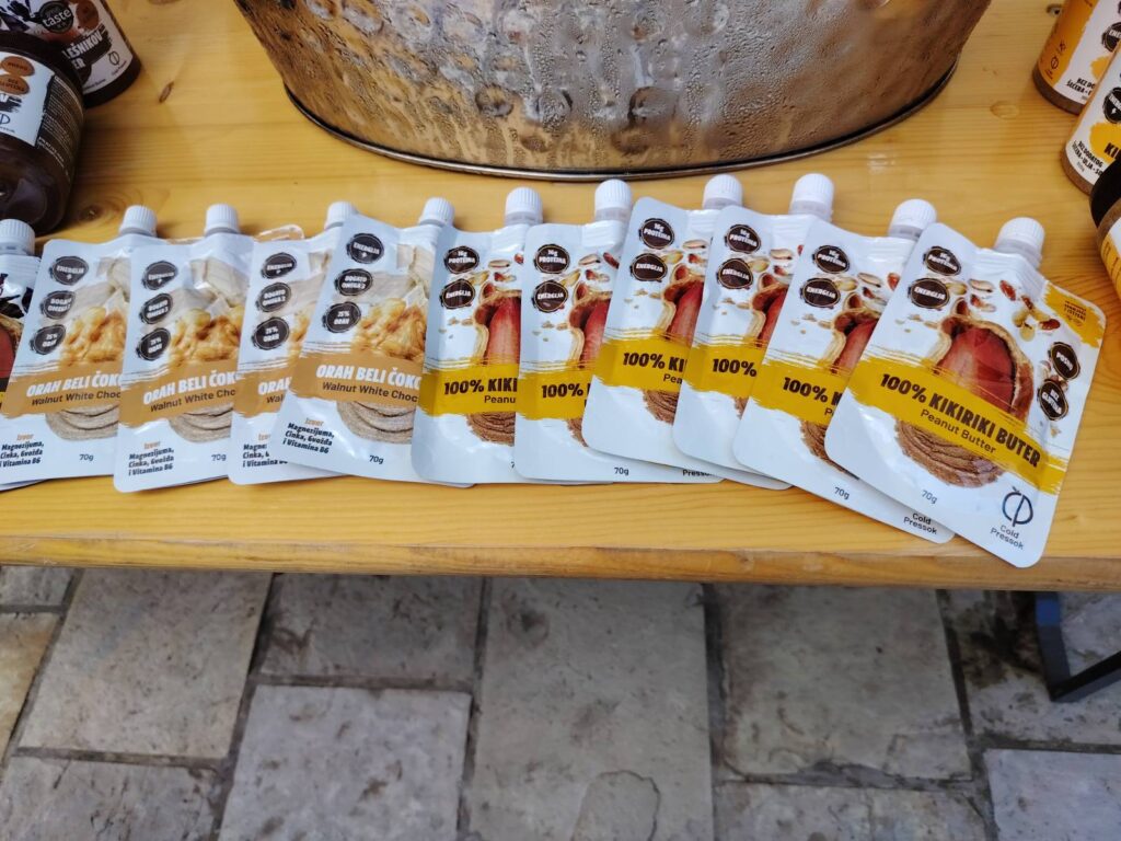 Spoj tradicije i moderne ishrane: Hrskavi prirodni puteri osvajaju na prvi zalogaj